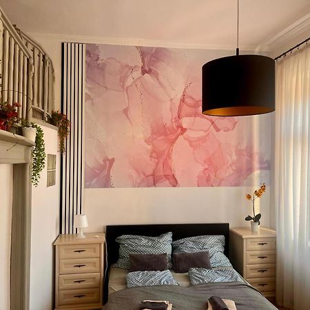 Kalvaria With Balcony, Free Parking And Ac Budapest Exterior foto