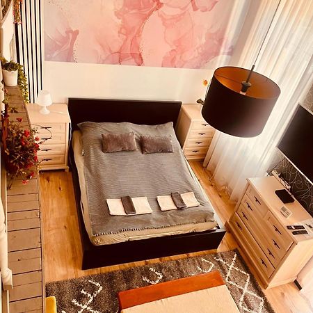 Kalvaria With Balcony, Free Parking And Ac Budapest Exterior foto
